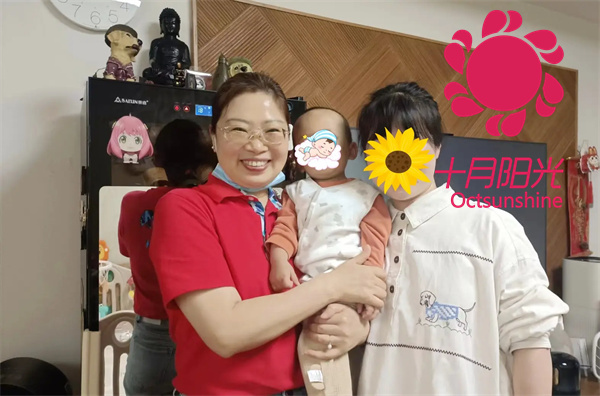 赴美育儿新趋势：国内育婴师的专业力量