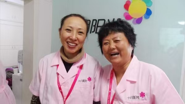 月嫂服务“零投诉”机构盘点：服务标准与售后保障的关键