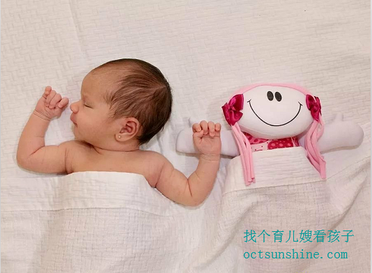 找育儿嫂看孩子