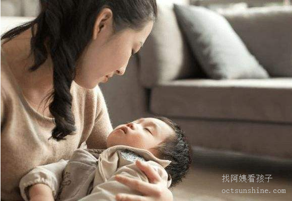 找家政阿姨看孩子 找家政阿姨看孩子